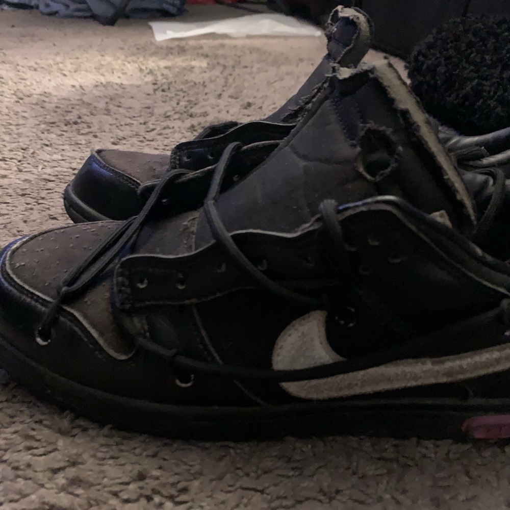 Off white Lot 50